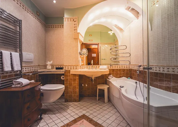 Tosco Romagnolo Otel 4*